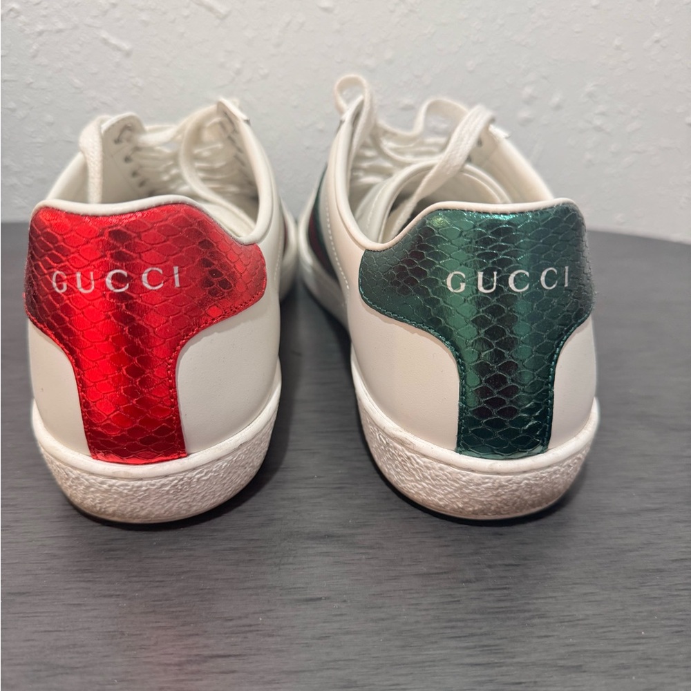 Gucci White Leather Sneakers with Green & Red Web and Gold Bee - Picture 4 of 12